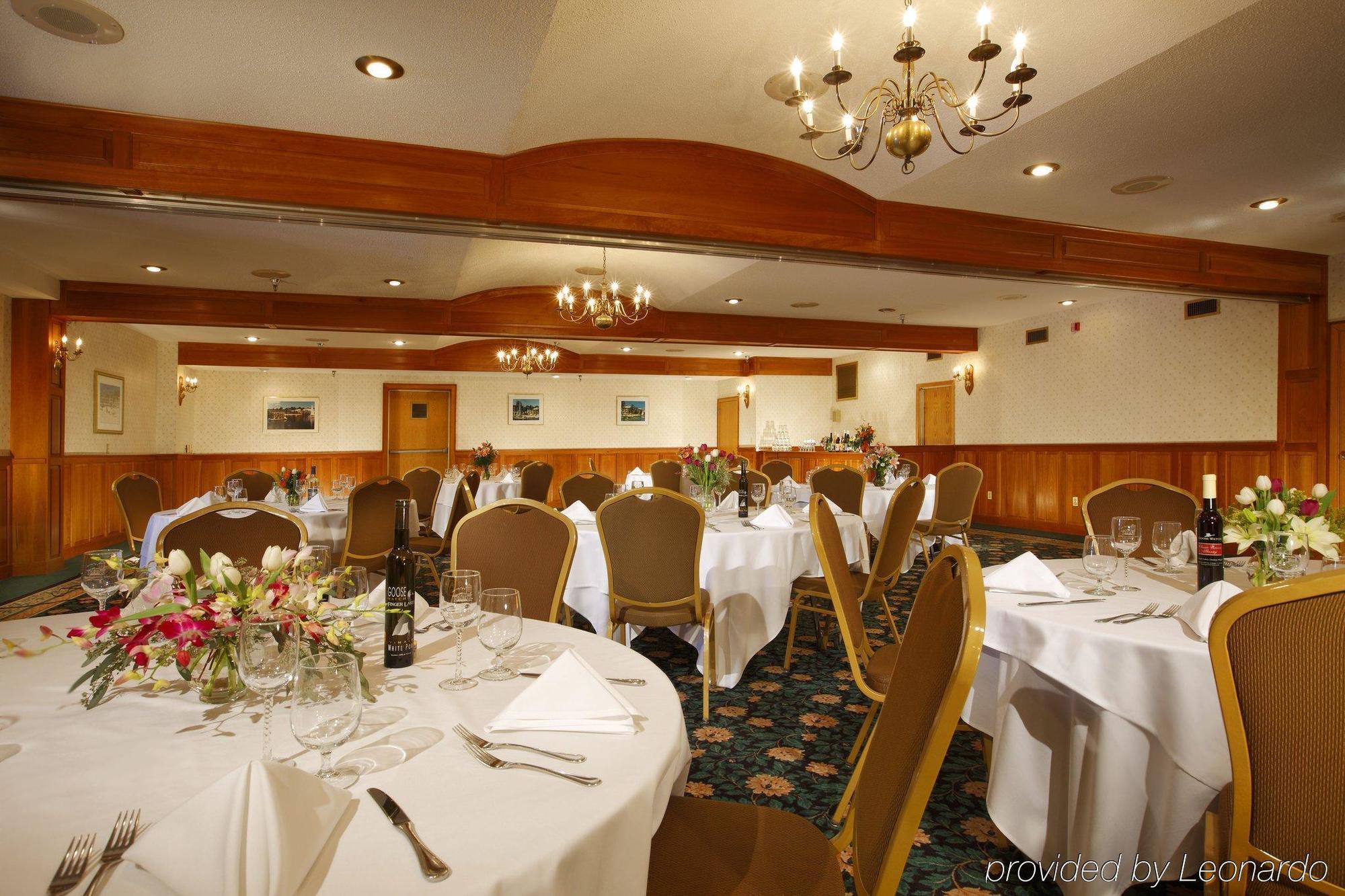 Golden Arrow Lakeside Resort Lake Placid Restaurante foto